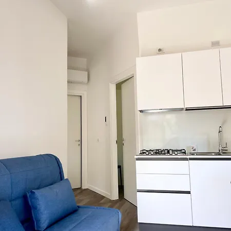 Apartment Liana 6 *
